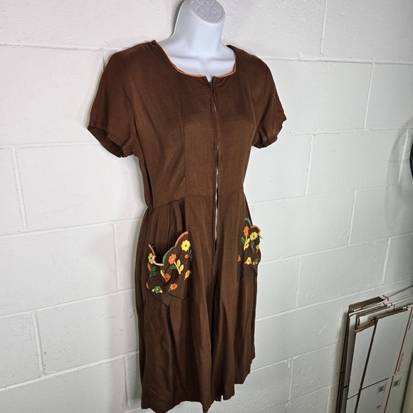 Vtg 60s Brown Embroidered Floral Pockets Shorts Romper Jumpsuit - Picture 9 of 11